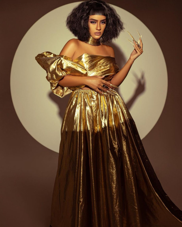 Gold Clothes How To Style This Classic Metallic Without Looking Gaudy